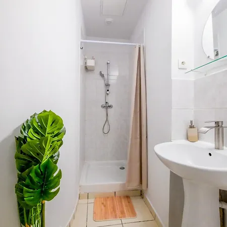 Chouette Apartment *